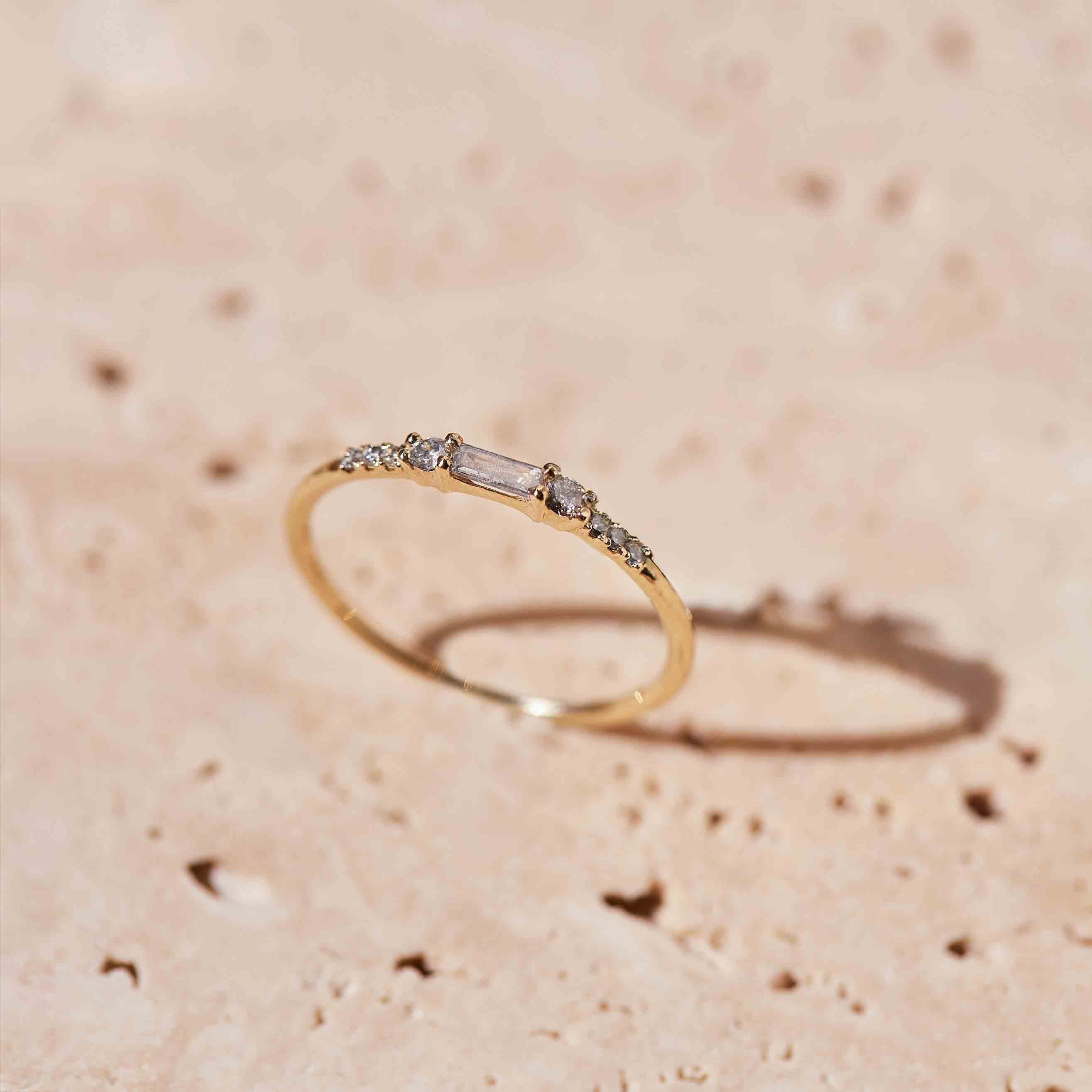 Halo Diamond Ring - 0,19ct Salt & Pepper Diamonds